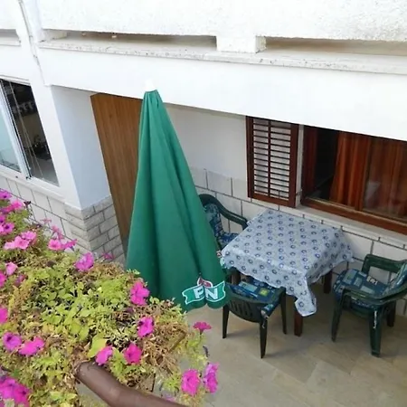 Apartment Fuer 3 Personen Ca 32 Qm In Pula-fondole, Istrien Istrische Riviera *